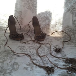 New York & Company tan tie leg heels